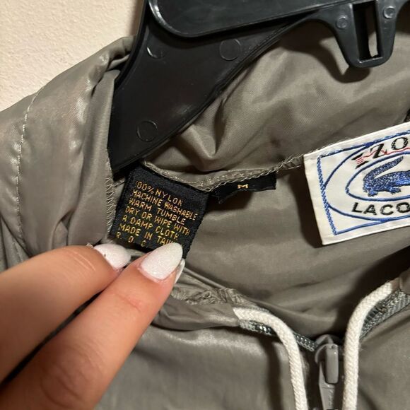 Vintage Izod Lacoste Windbreaker Jacket Lightweight Hooded 80s- Size Medium - Picture 5 of 8